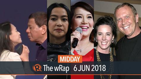 The kiss: Kris vs. Mocha .